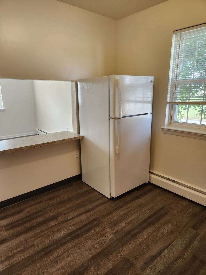 Glenn Wyn (06gl) - Photo 7 of 11