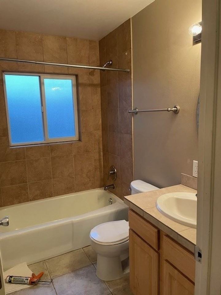 650 Reno Rental Finders - 650 Monroe Street #6 - Photo 7 of 9