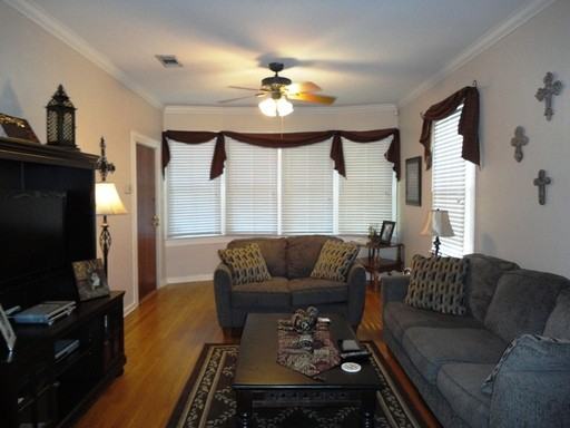 1944 Tulip St - Photo 3 of 21