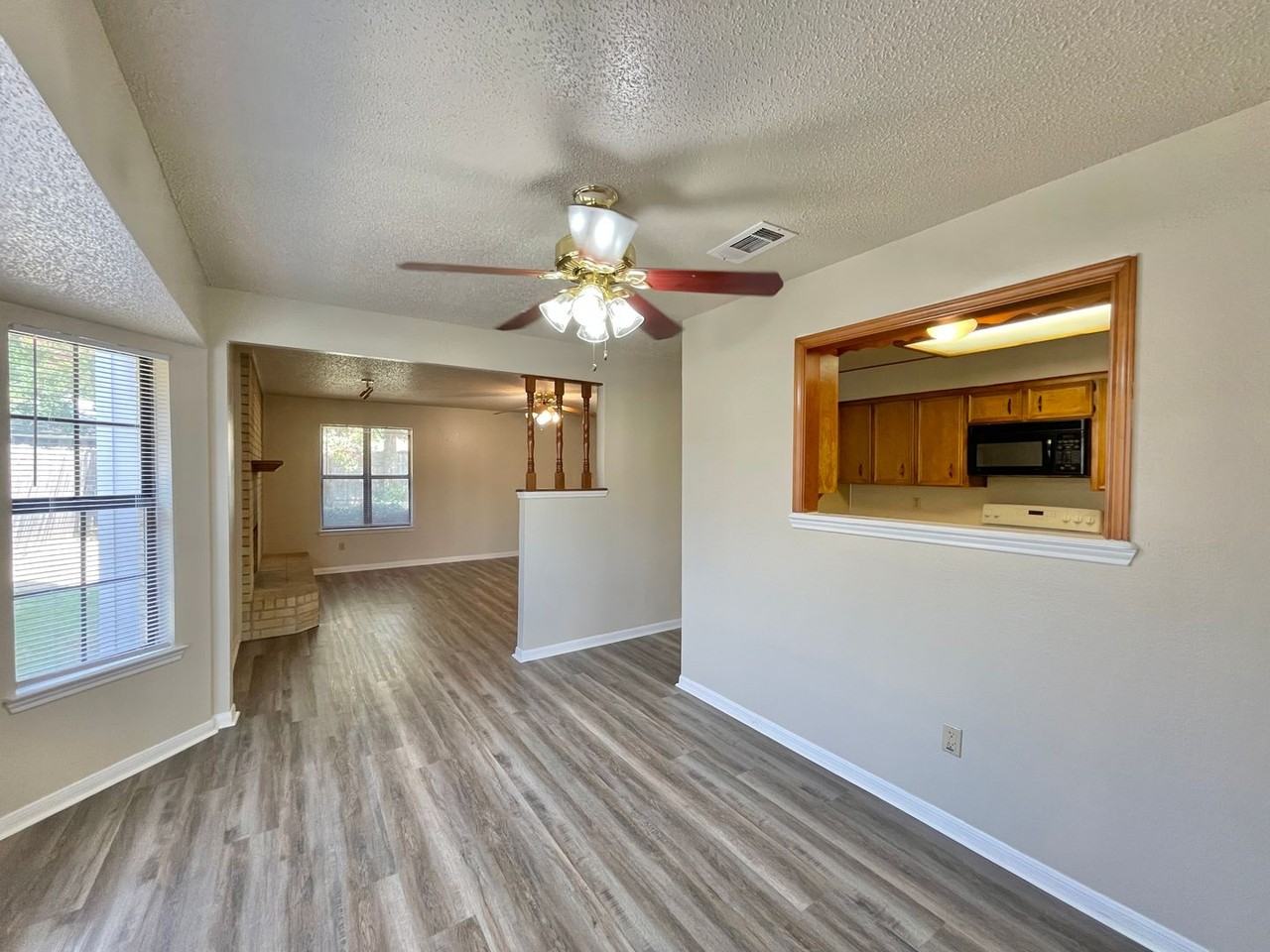 109 Southbrook Dr - Photo 7 of 21
