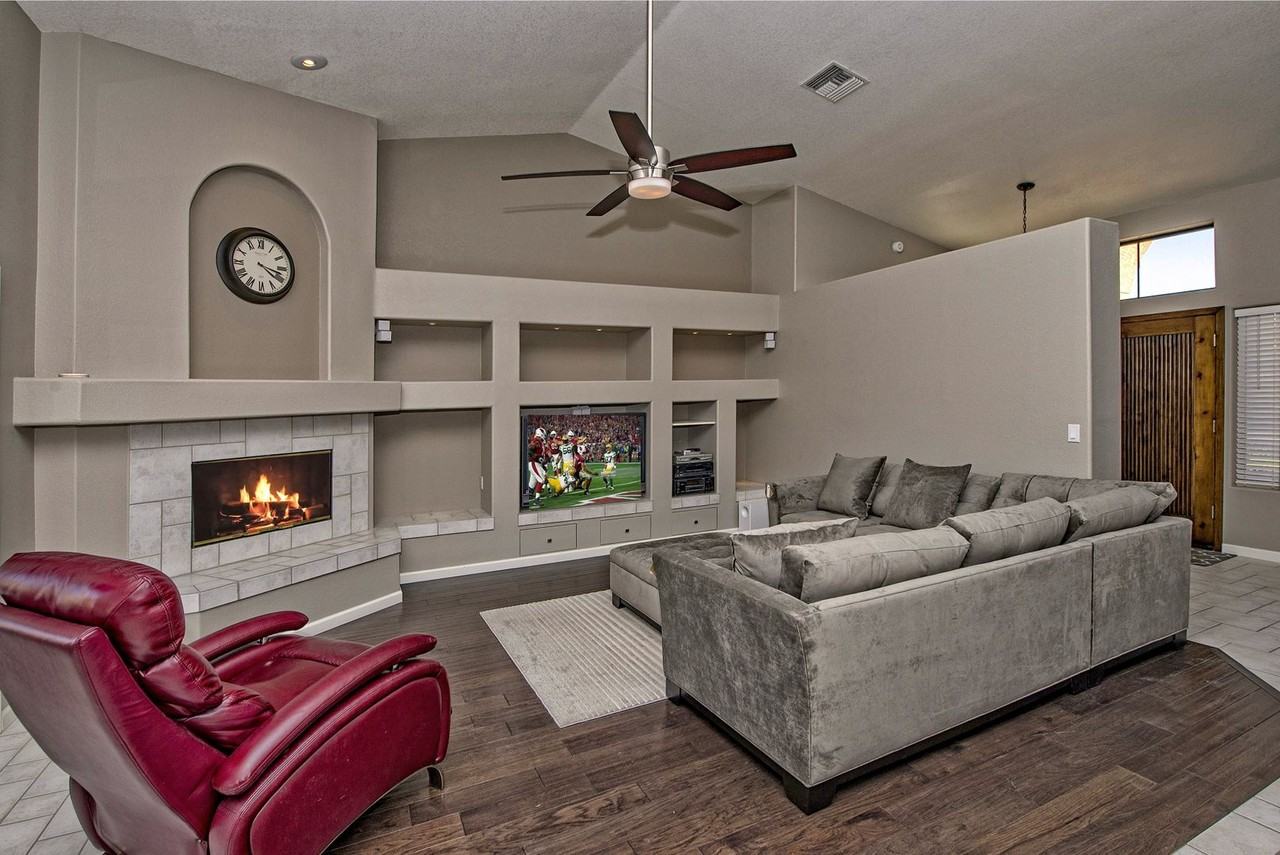 4548 W Mariposa Grande - Photo 3 of 22