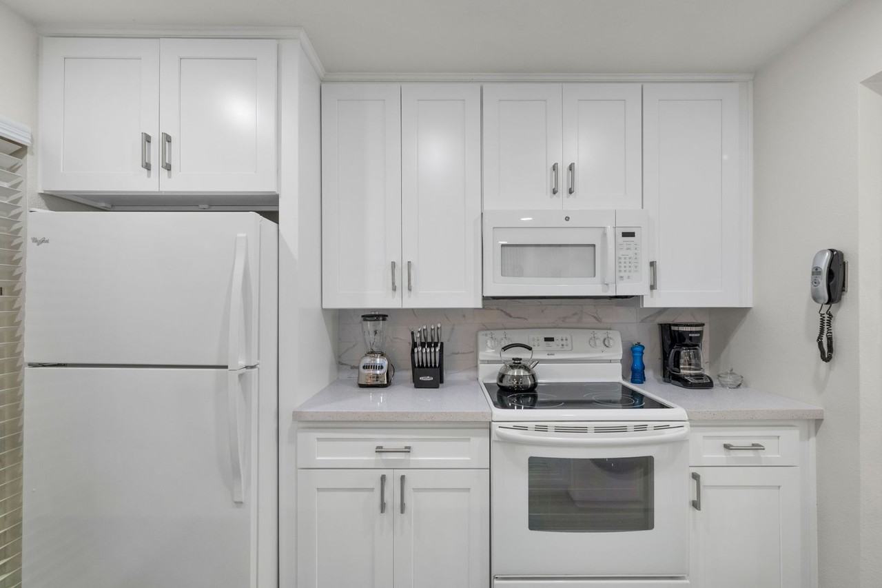 5221 N 24th St #106 - Photo 7 of 21