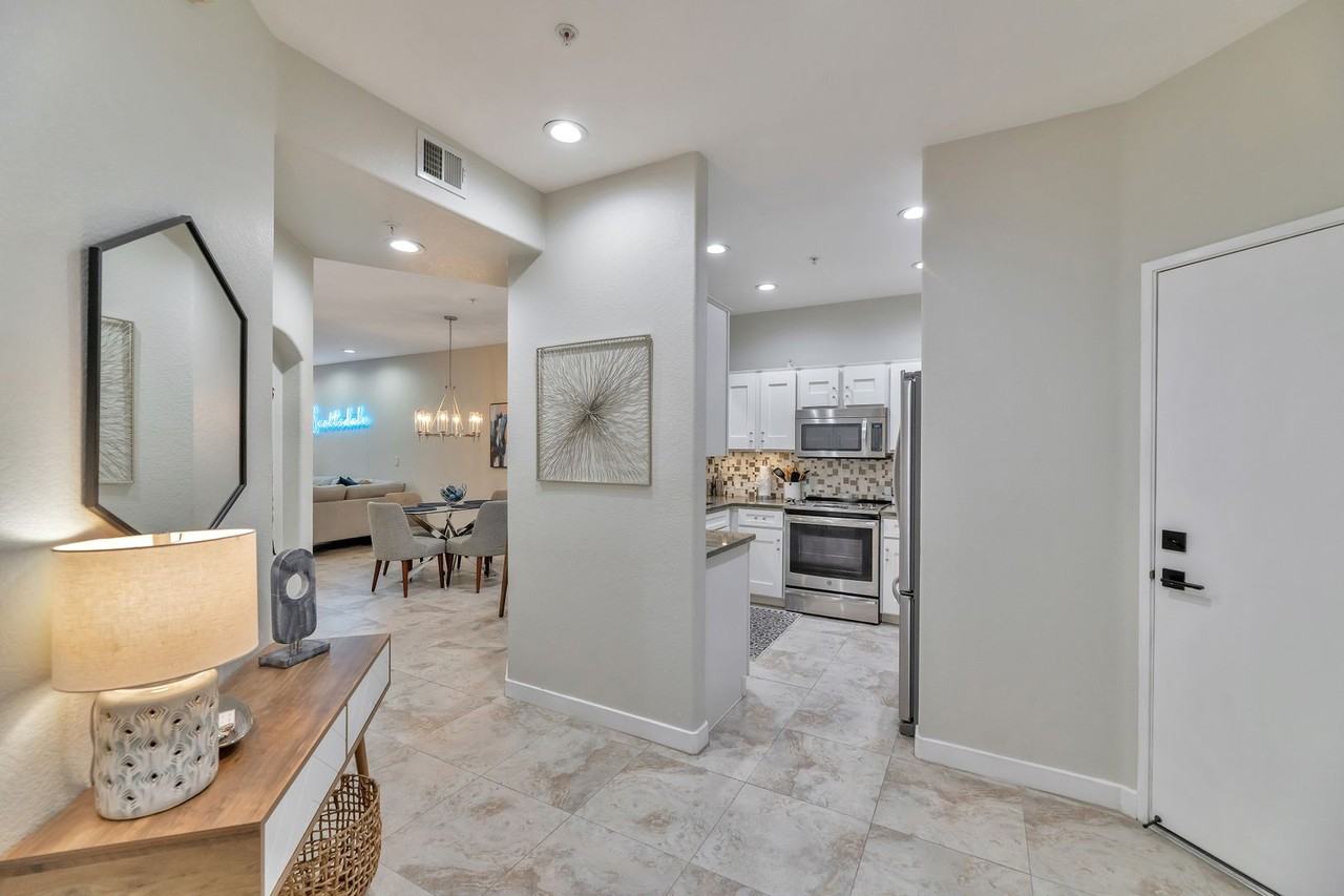 7021 E Earll Dr #103 - Photo 5 of 20