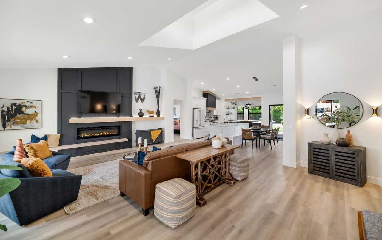 10333 E Caron St - Photo 2 of 28