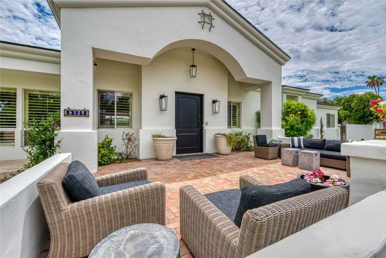 6139 E Calle Del Sud - Photo 3 of 38