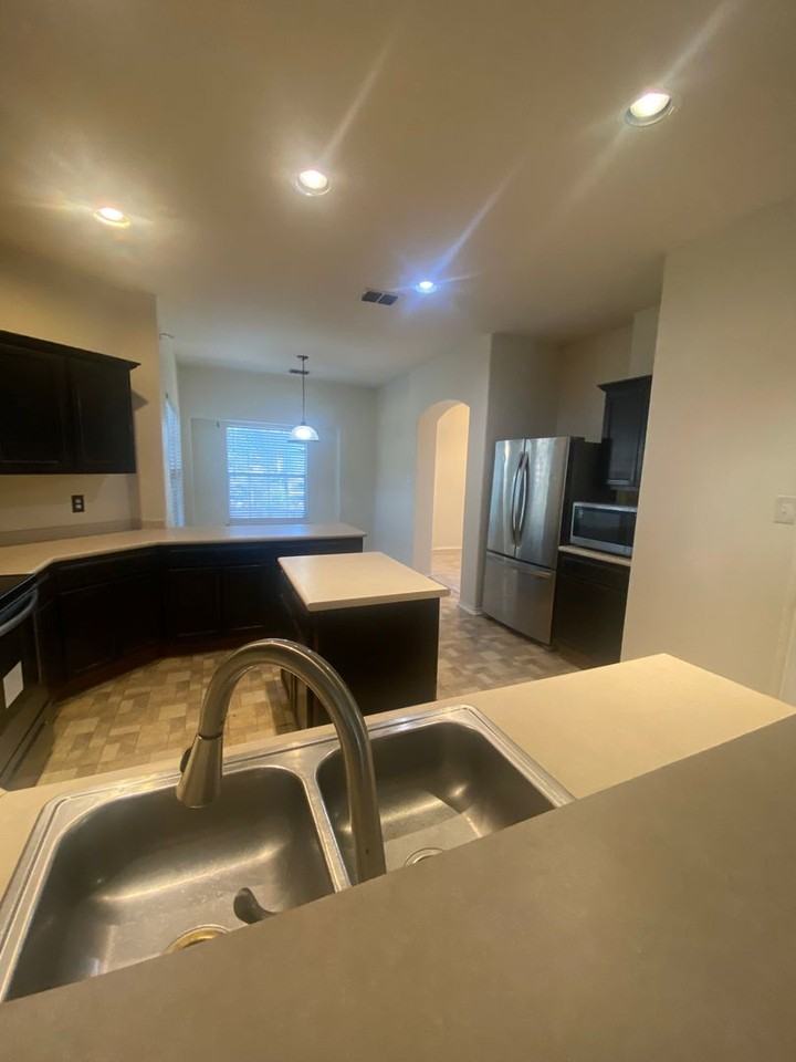 823 Point Cv - Photo 5 of 35