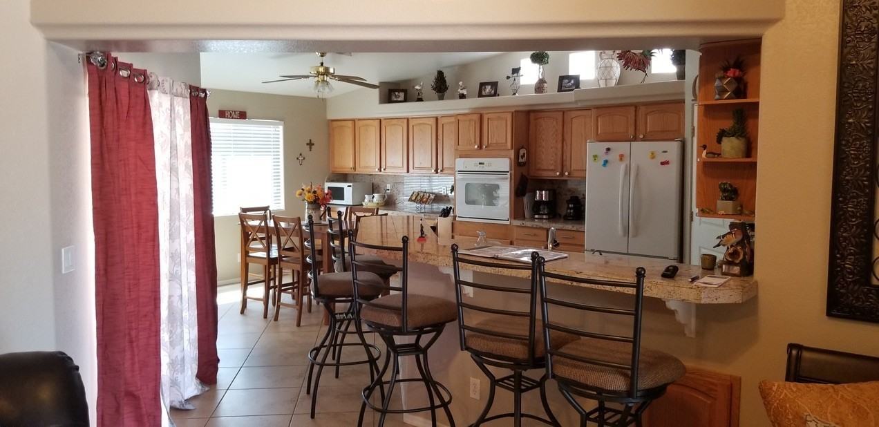 2410 Hillview Dr - Photo 3 of 25