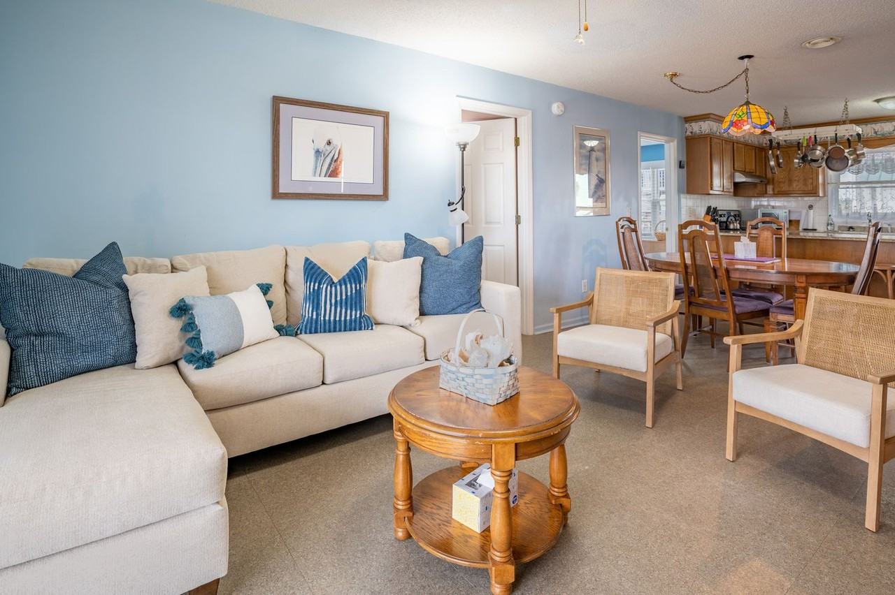 403 Purple Pelican @ 403 Carolina Beach Ave S - Photo 7 of 24