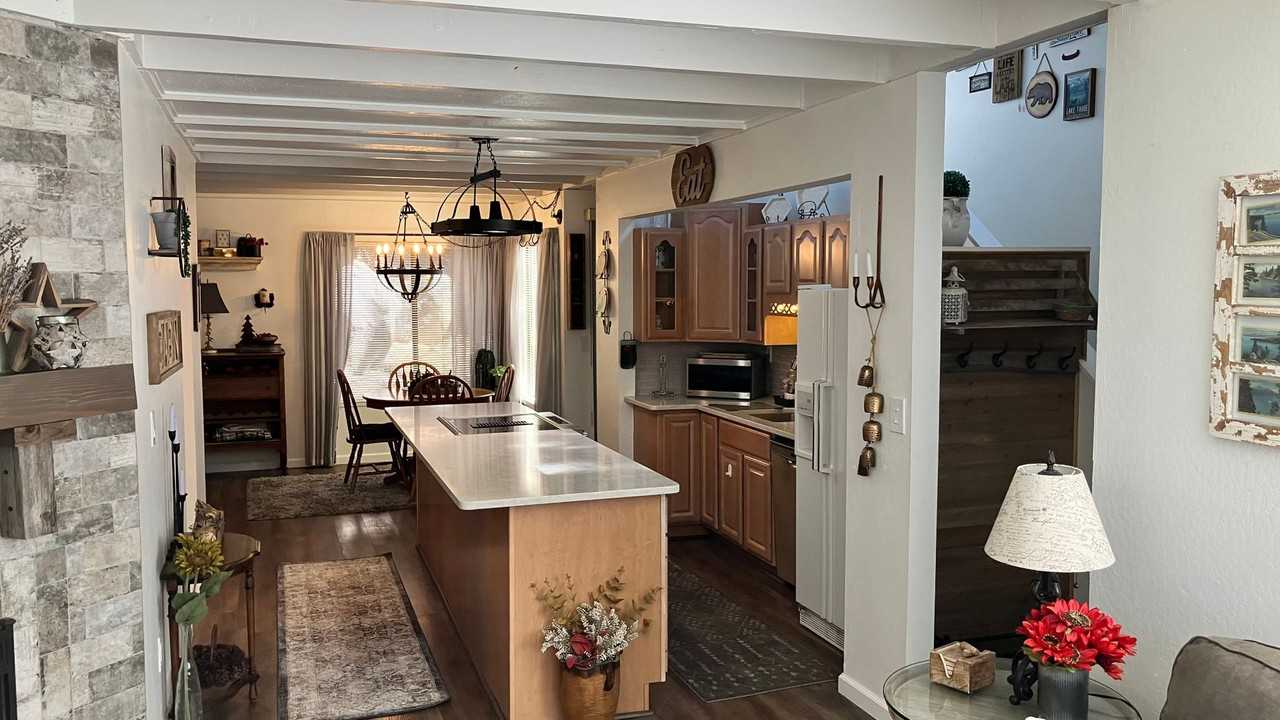 195 Clubhouse Cir - Photo 4 of 26