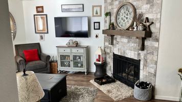 featured image of 195 Clubhouse Cir