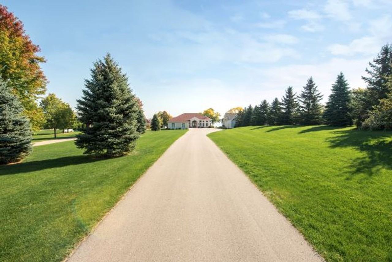 7233 County Road 11 Ne - Photo 3 of 30