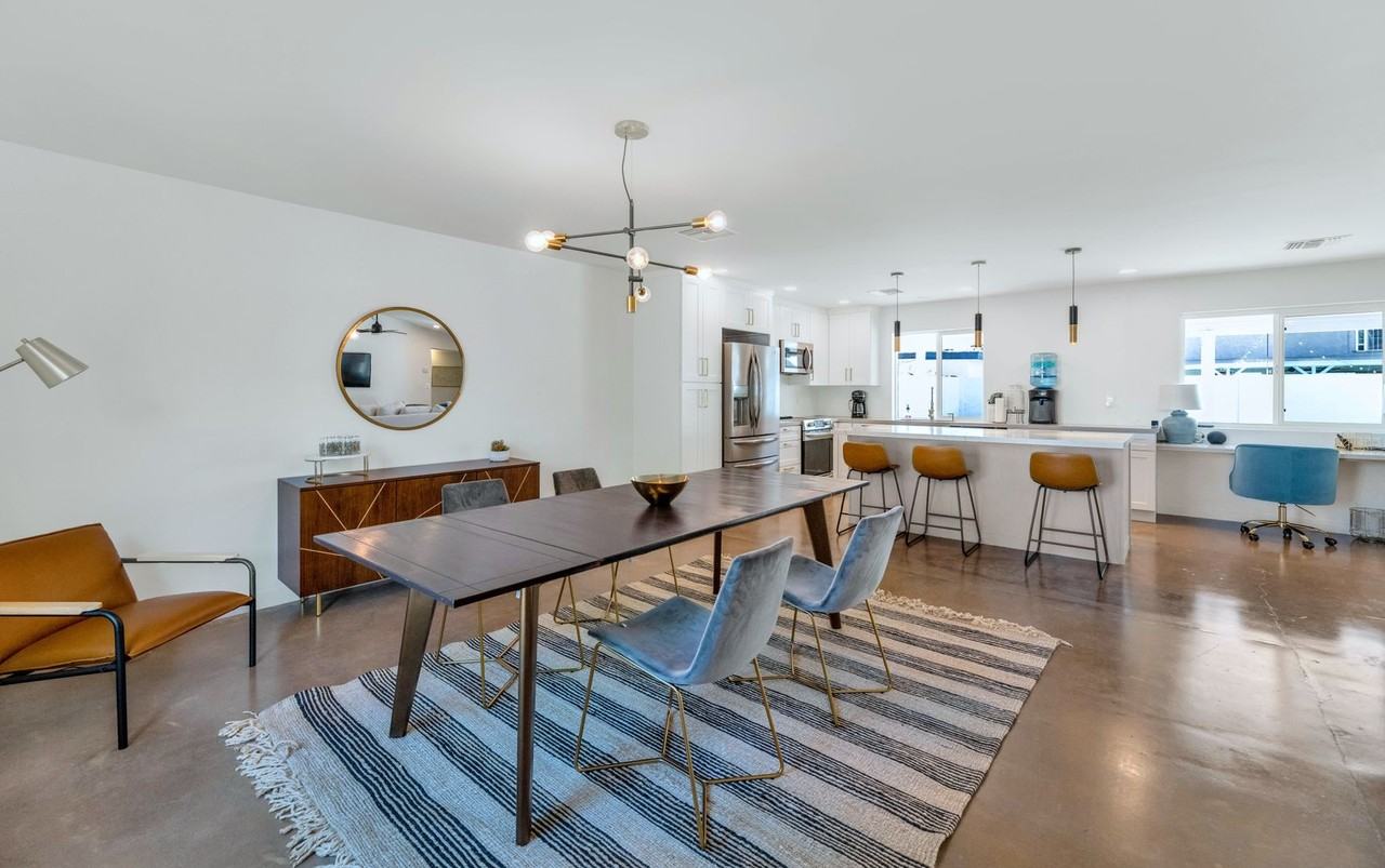 1511 E Edgewater Dr - Photo 3 of 21