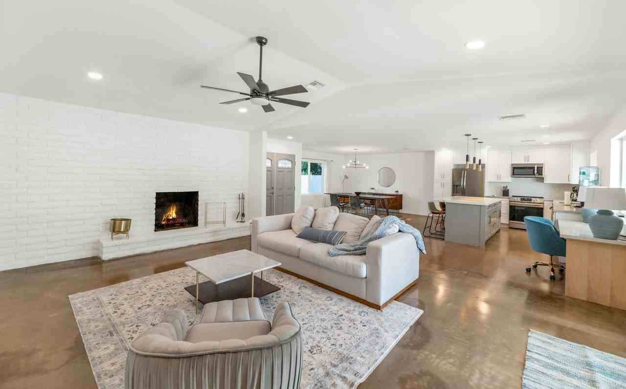 1511 E Edgewater Dr - Photo 5 of 21