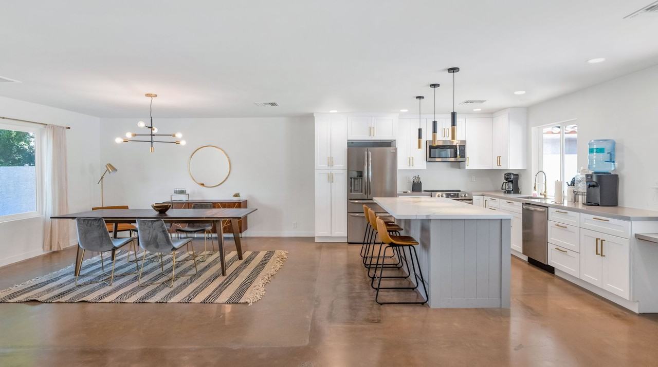 1511 E Edgewater Dr - Photo 4 of 21