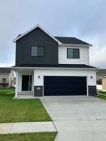 featured image of 4517 Blue Stem Way