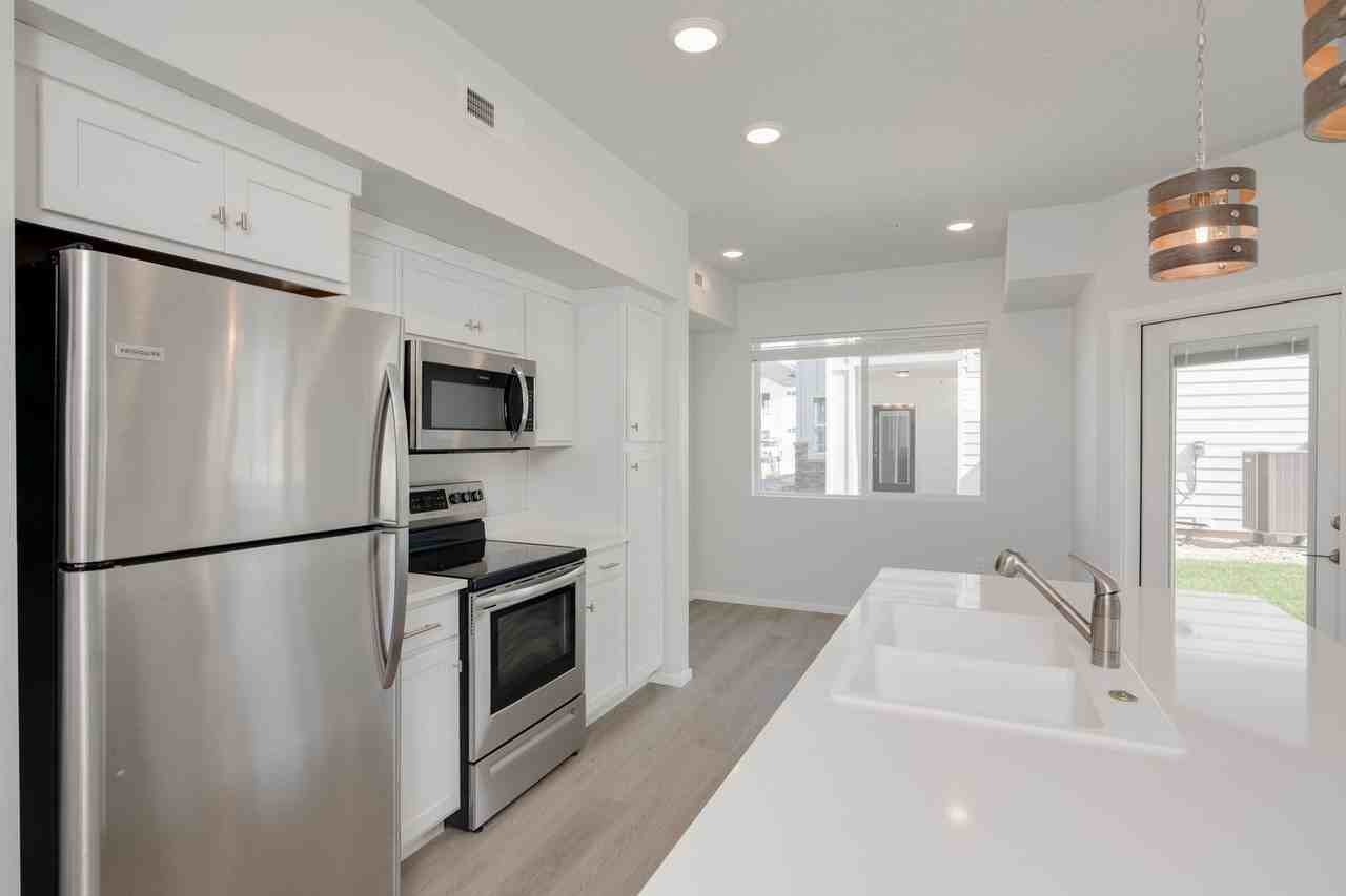 5213 Farnum Lane #202 - Photo 5 of 13