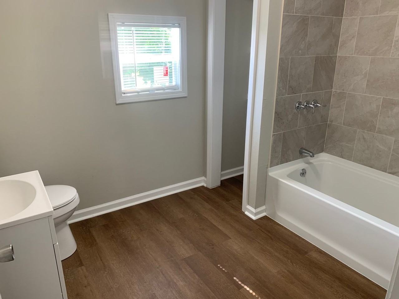 616 1/2 Armstrong St - Photo 5 of 7