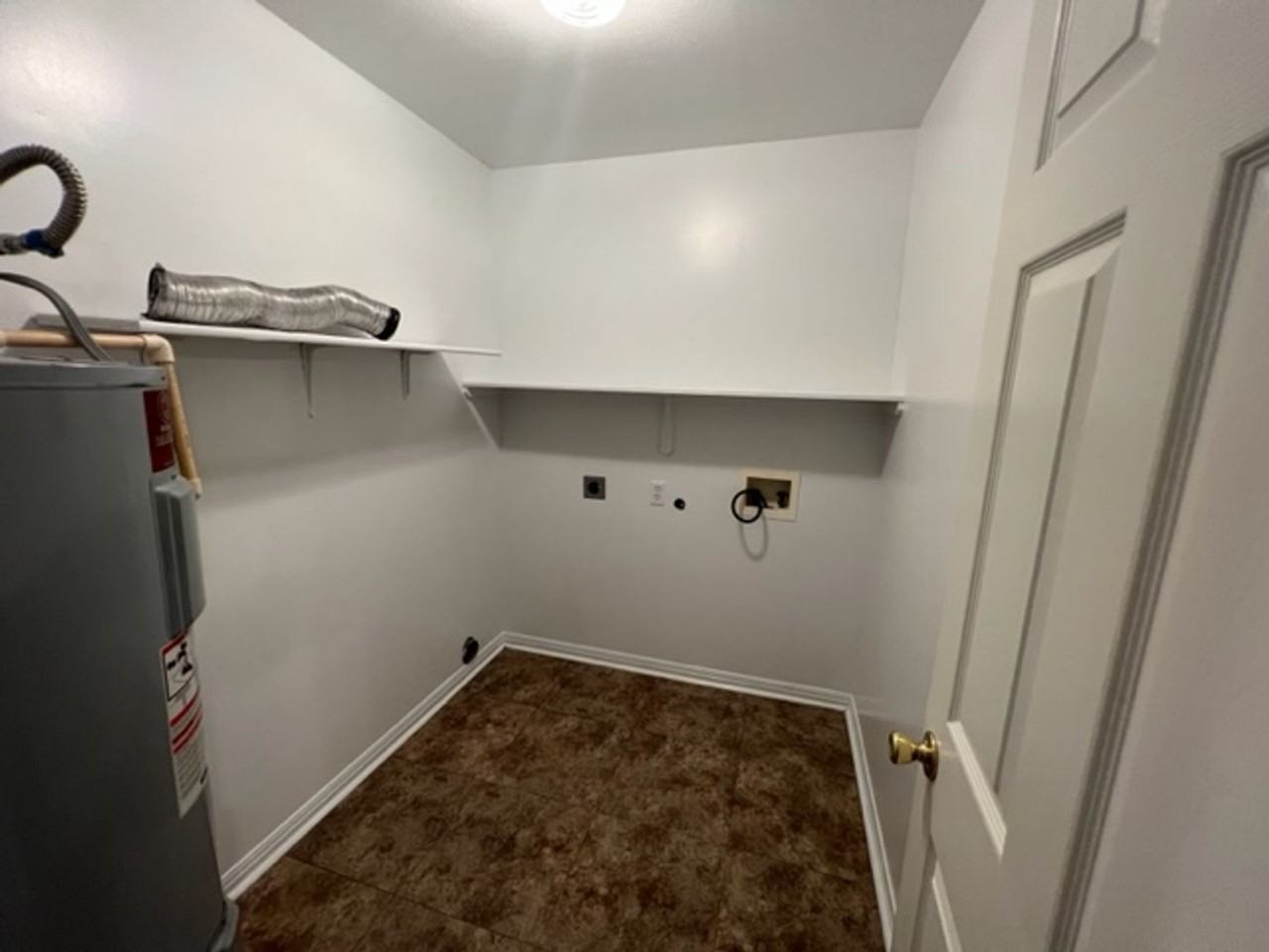 4334 Eileen St - Photo 6 of 13