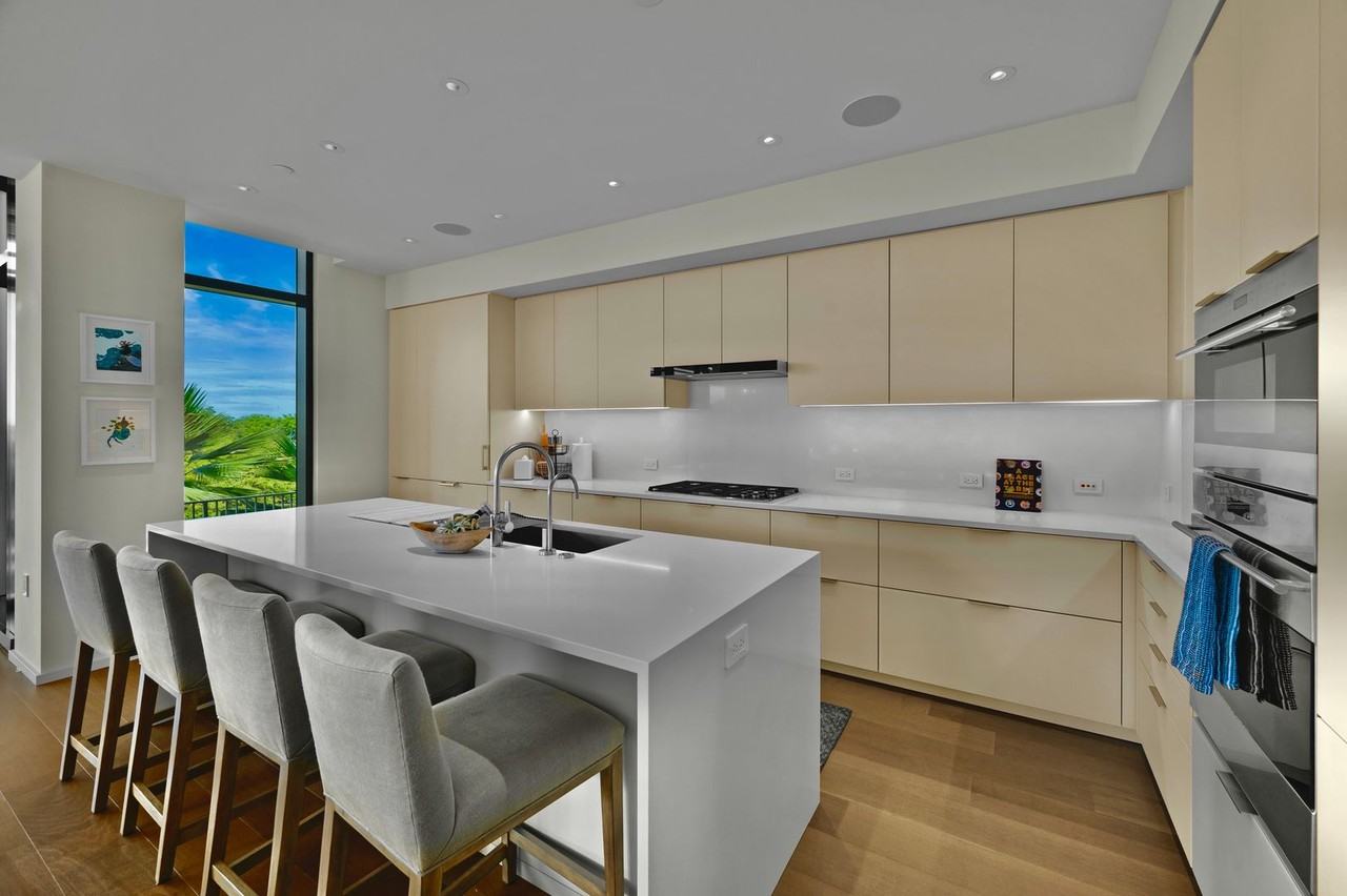 1388 Ala Moana Blvd #3300 - Photo 5 of 30