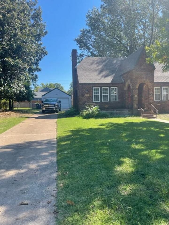 1735 S Florence Pl - Photo 2 of 35