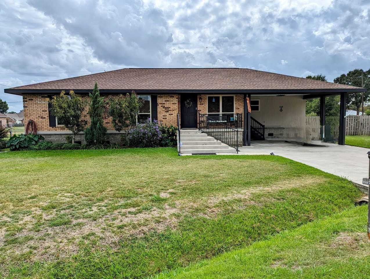 219 Cheyenne Cir - Photo 2 of 26