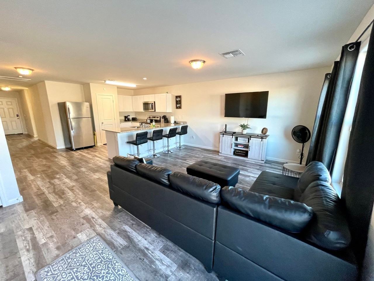 564 Holly Street - Photo 6 of 29