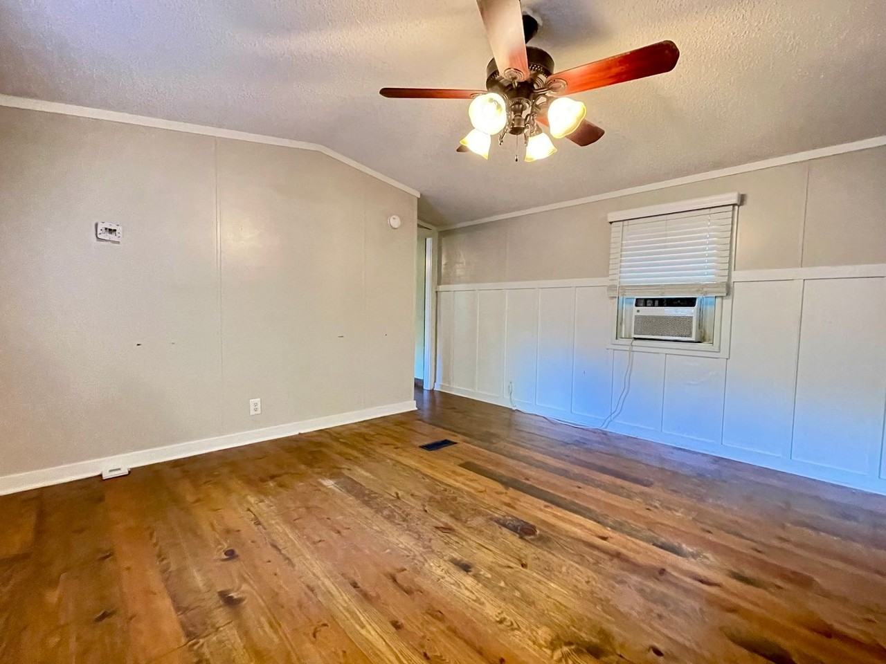 403 Pea Ridge Arena Rd - Photo 2 of 19