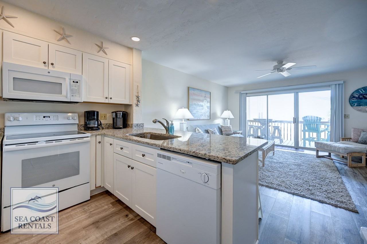 616 The Surf Condo 616 @ 918 N New River Dr #616 - Photo 4 of 27