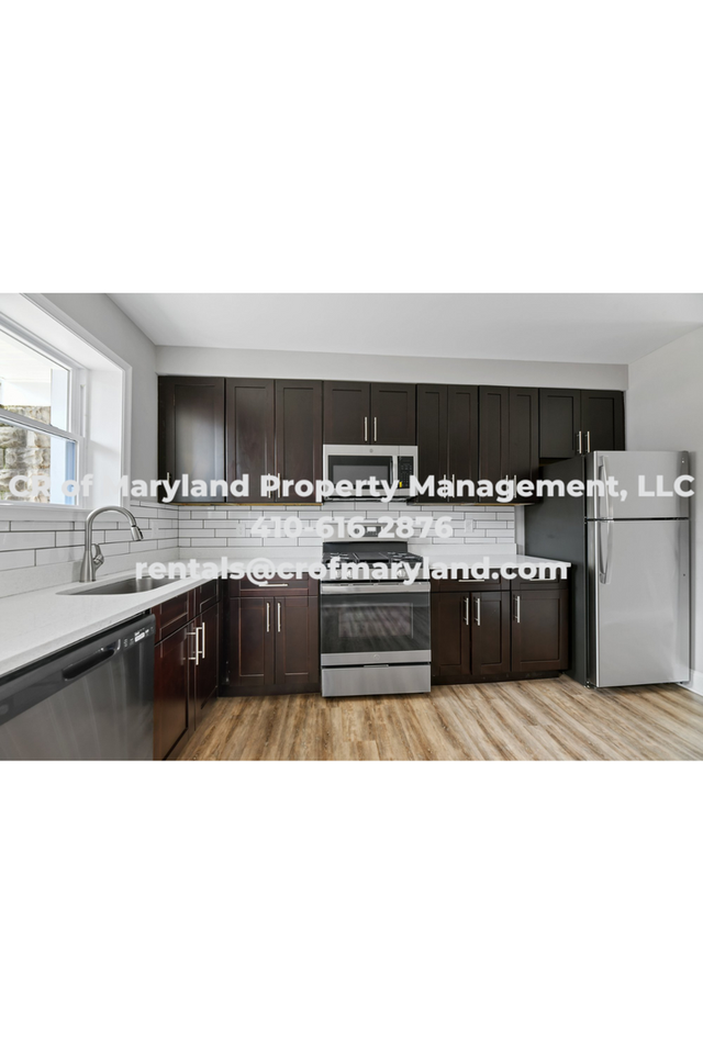 3407 Mount Pleasant Ave - Photo 3 of 14