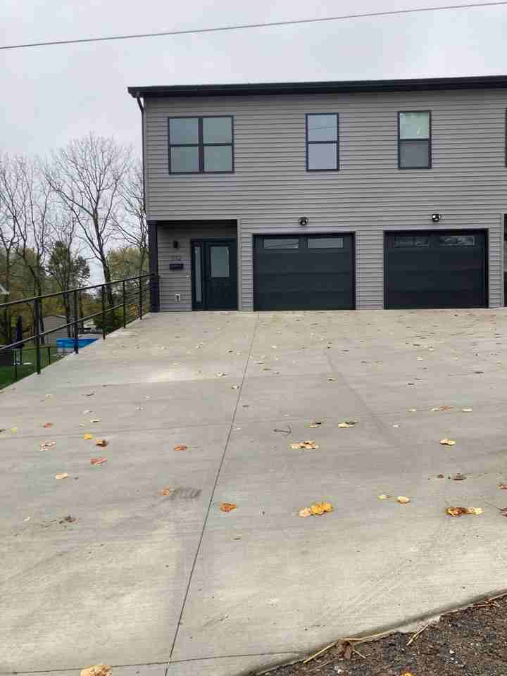 312 Lincoln St - Photo 2 of 50