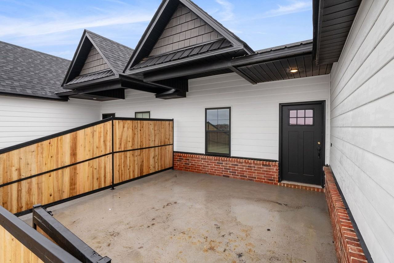 8620 Cantera Dr - Photo 3 of 50