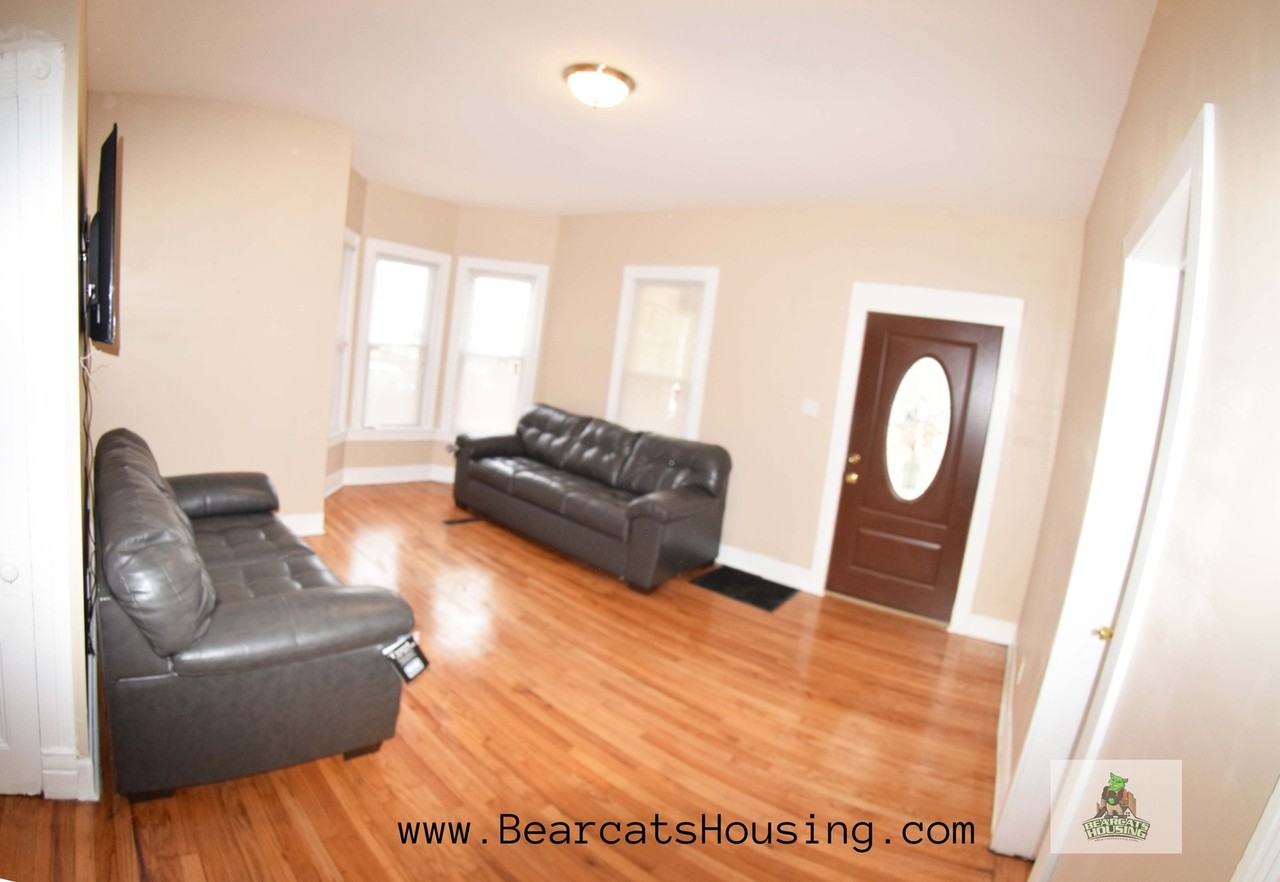 2 Chapel Pl - Photo 7 of 8