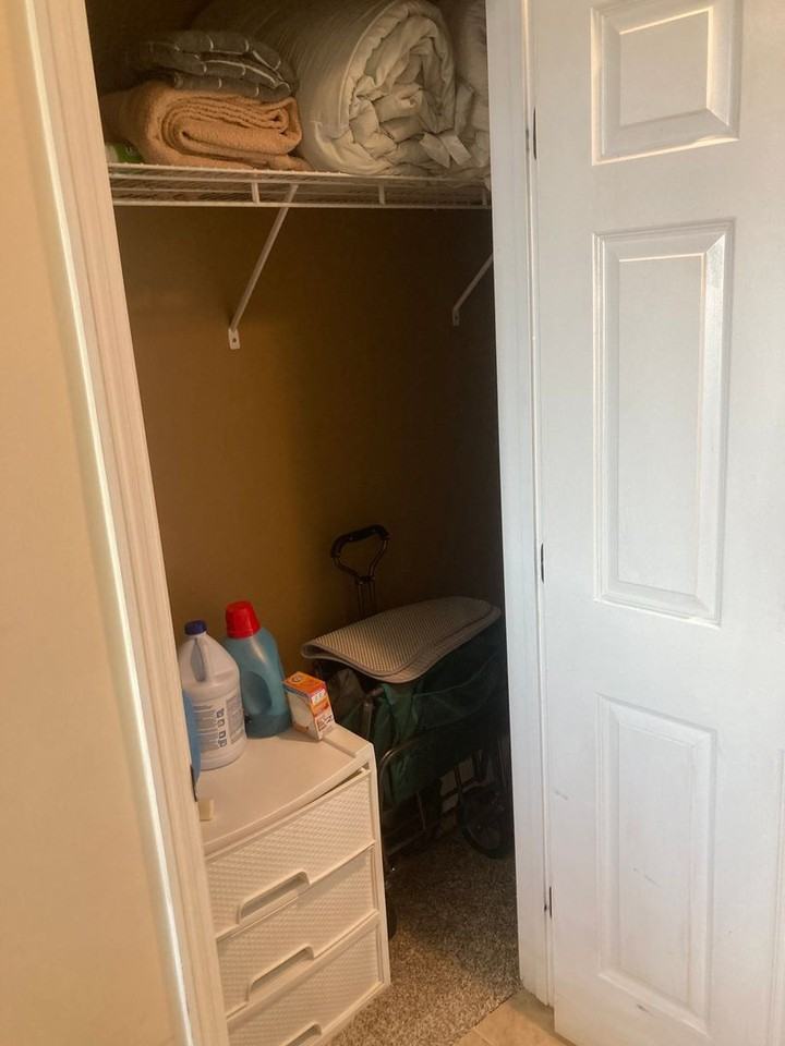 215 W College Ave - Photo 5 of 12