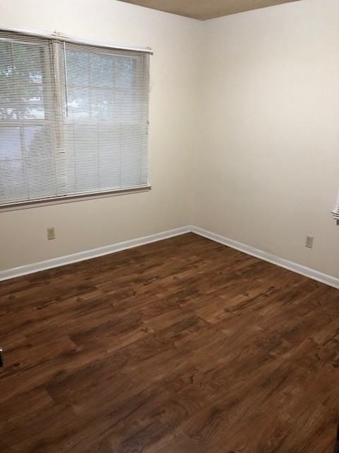 108 North Edgewood - Photo 4 of 7