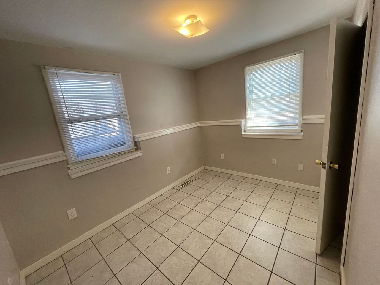 1224 Pomeroy St #4 - Photo 6 of 8