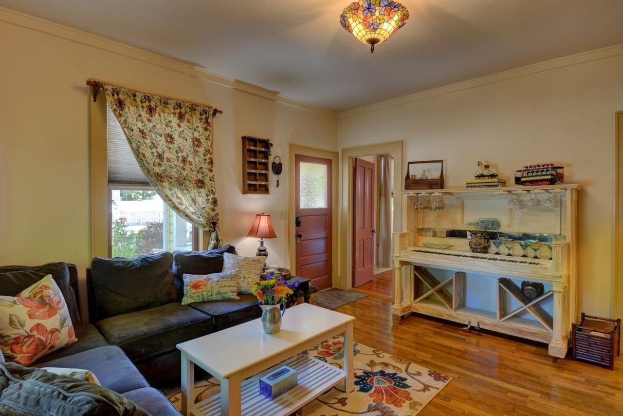 345 N 5th St - Photo 7 of 27