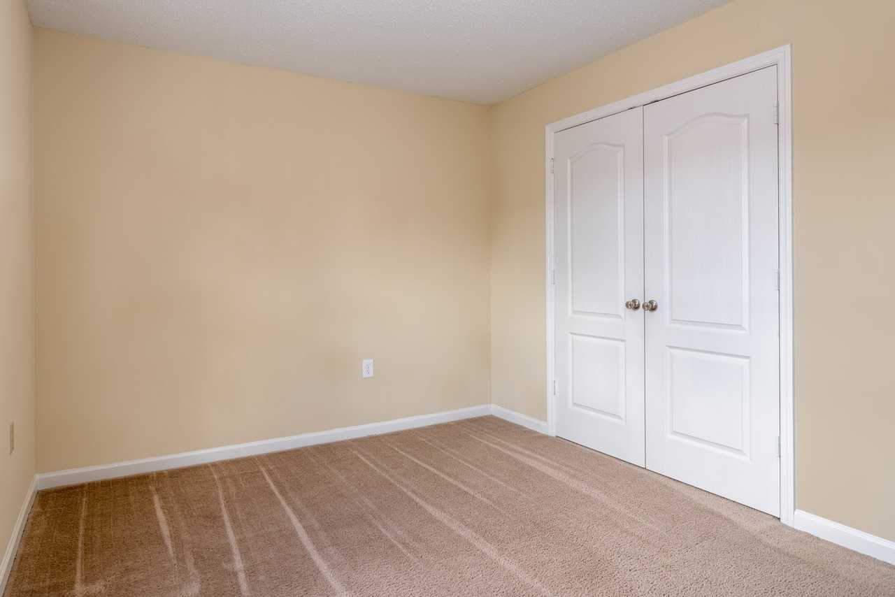 2276 N Fayetteville St - Photo 6 of 20