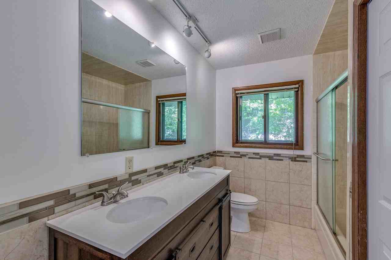 617 Marshall St Ne - Photo 6 of 29