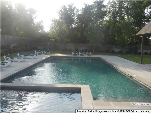 5908 Stumberg Ln Unit 21 - Photo 3 of 7