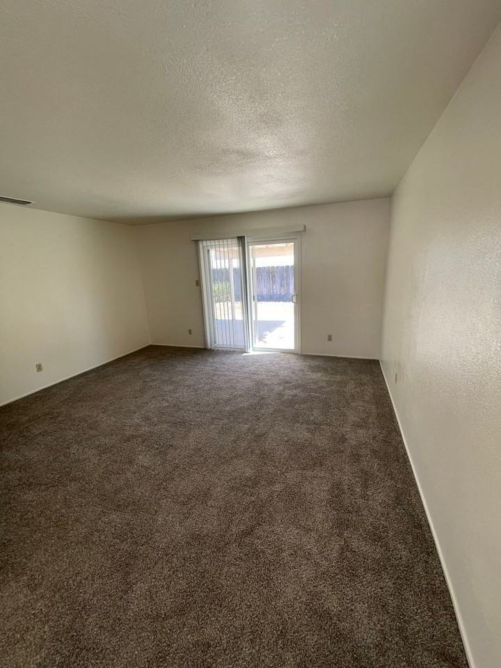 36 Fairview Ave - Photo 6 of 19