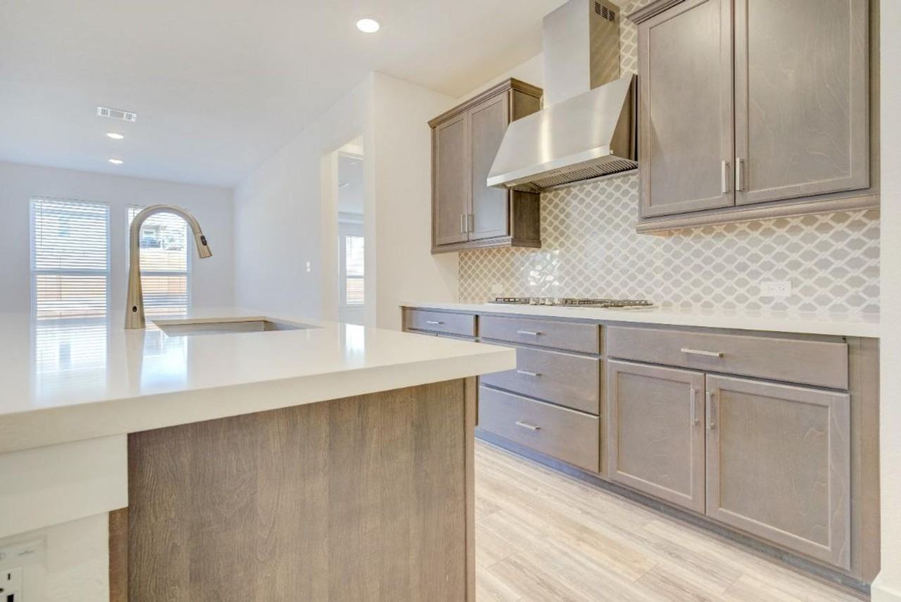 1845 Donetto Dr - Photo 5 of 16