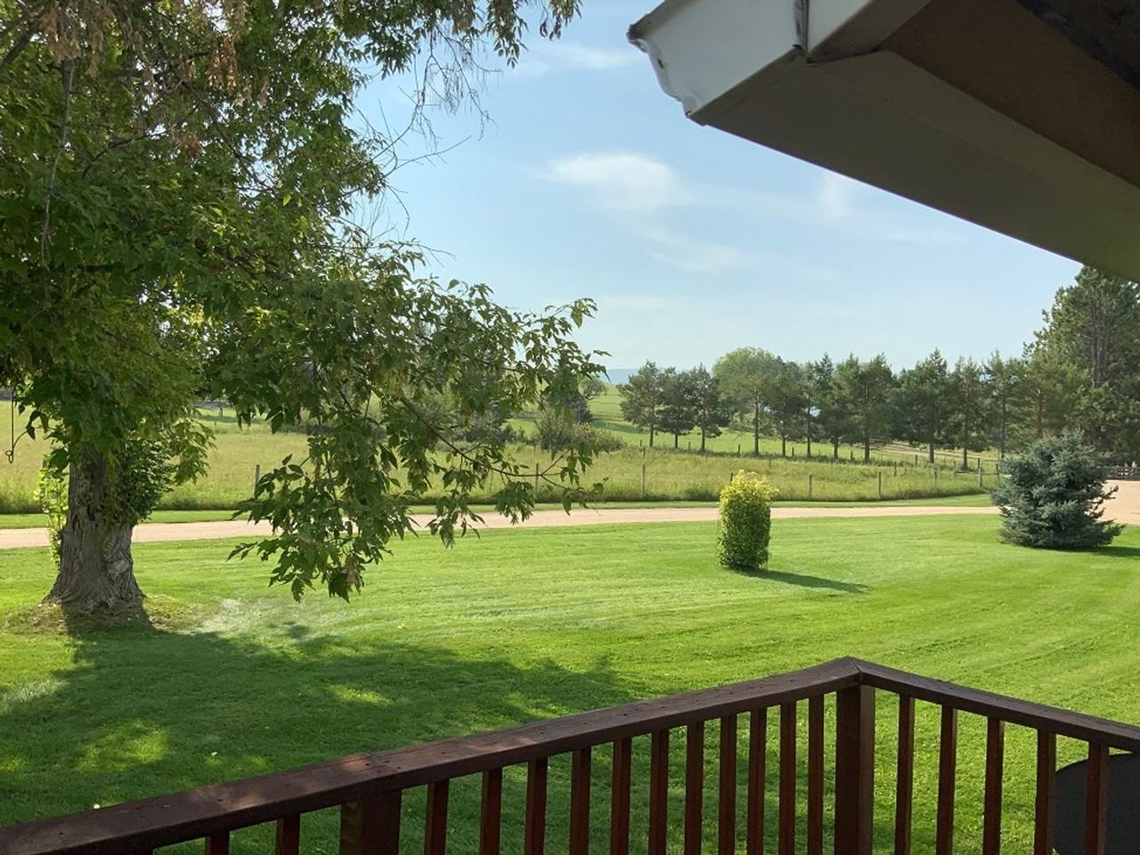 140 Brinton Rd - Photo 3 of 20
