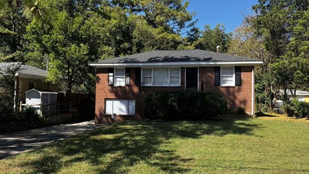 2587 Hightower Ct Nw - Photo 2 of 32