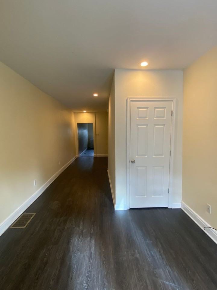 41 N West St - Photo 3 of 15