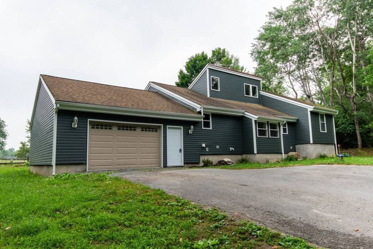 21854 Golf Dr - Photo 5 of 17