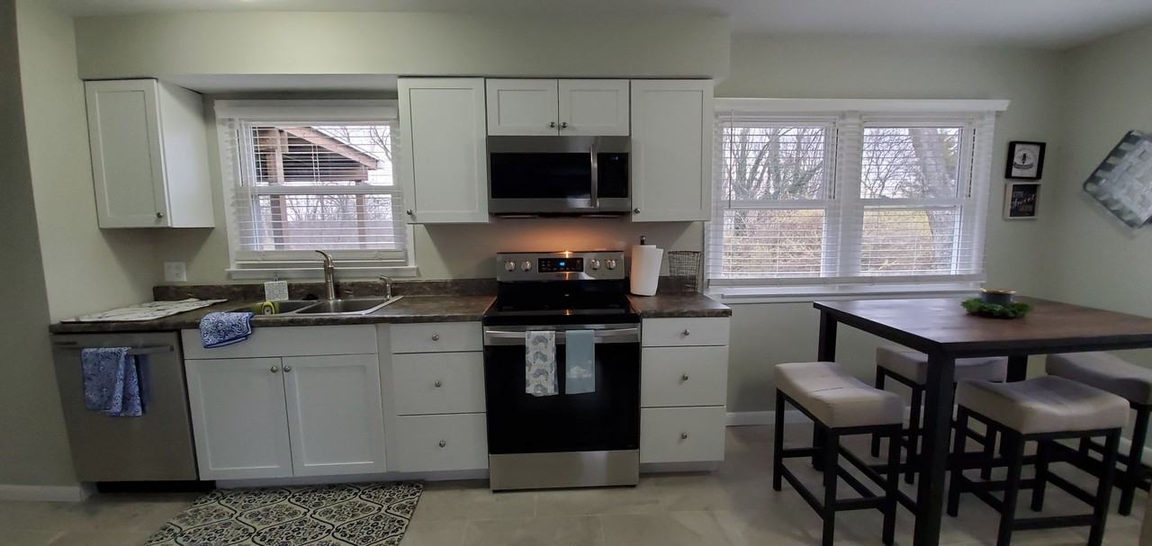 7316 Dimmick Rd - Photo 4 of 18