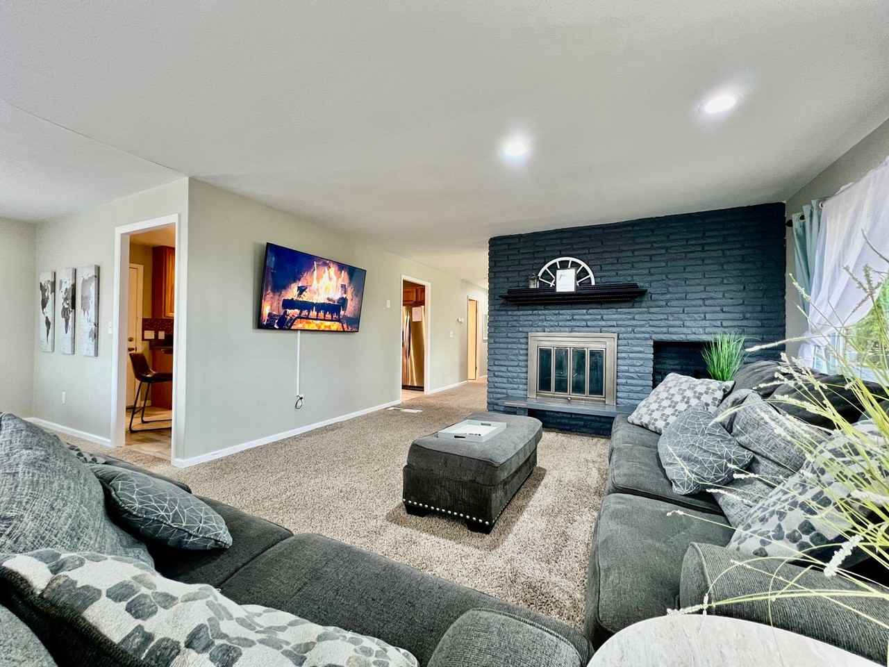 6268 Mullen Rd - Photo 2 of 27