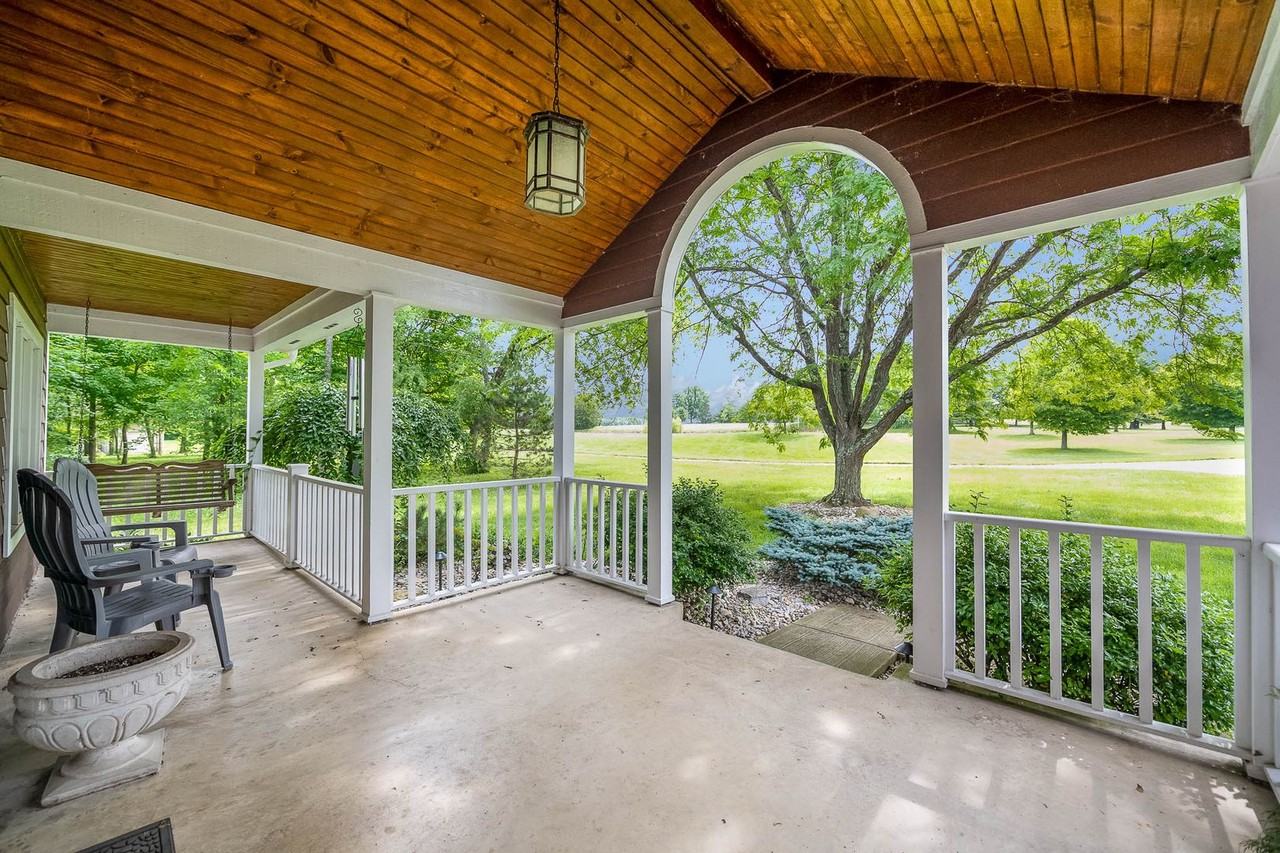 5755 Butler Warren Rd - Photo 3 of 47