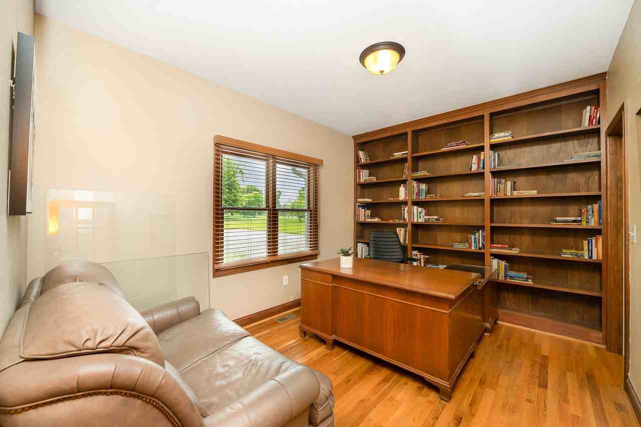 5755 Butler Warren Rd - Photo 6 of 47