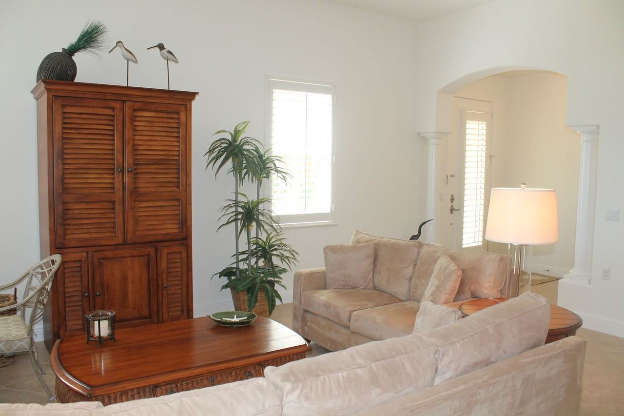 1446 Borghese Ln - Photo 5 of 14